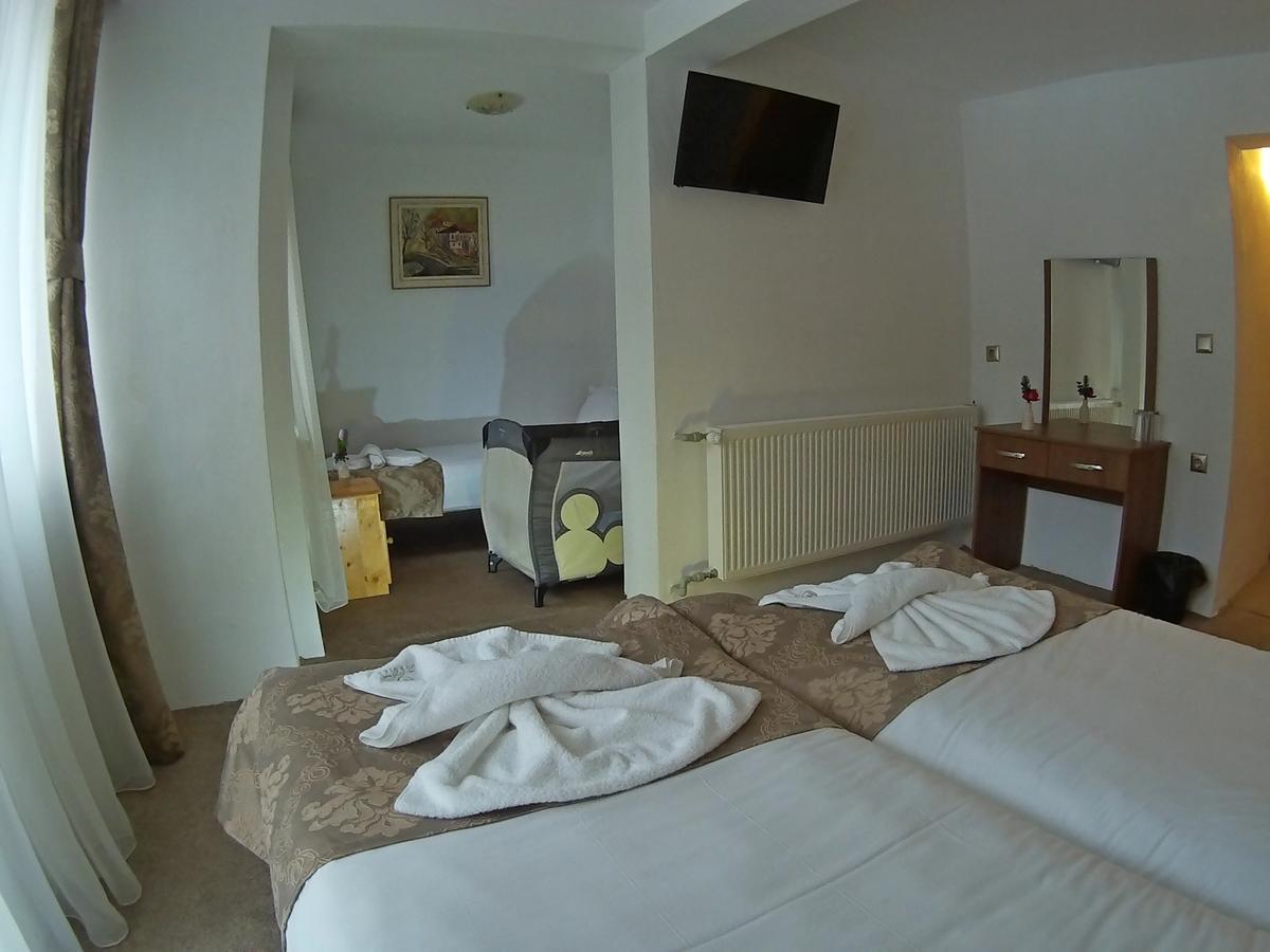 Hotel Merdjan Sarnitsa Buitenkant foto